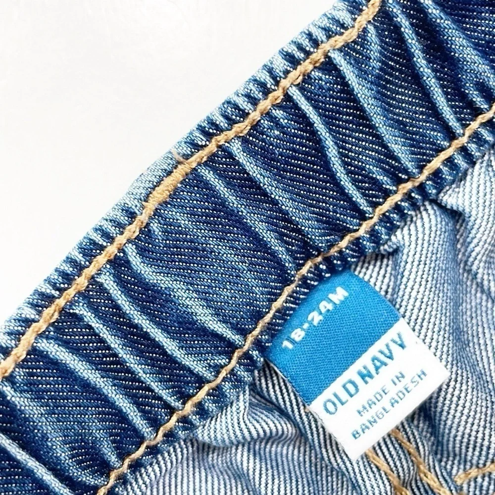 Old Navy baby girls denim shorts